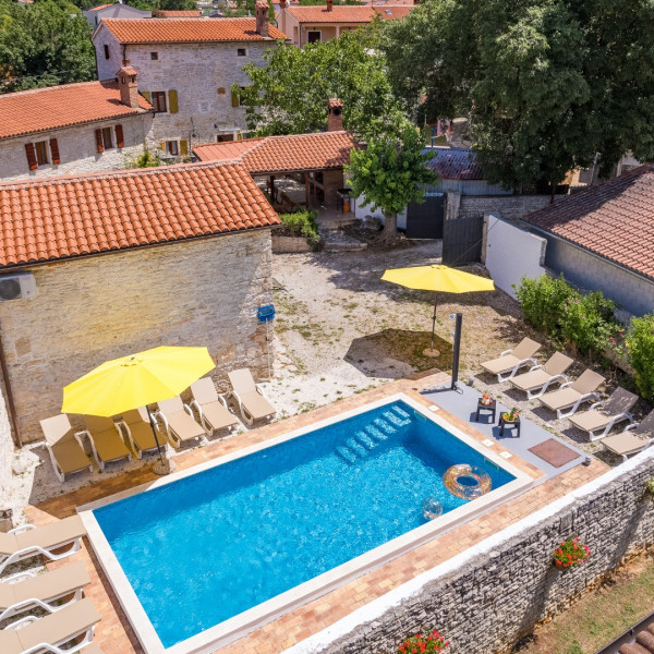 Villa Laura, Villa Laura Orihi s bazenom, Istra Orihi