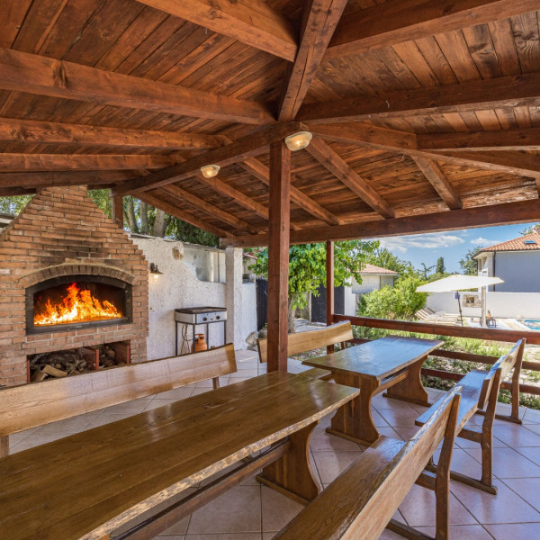 Villa Laura, Villa Laura Orihi s bazenom, Istra Orihi