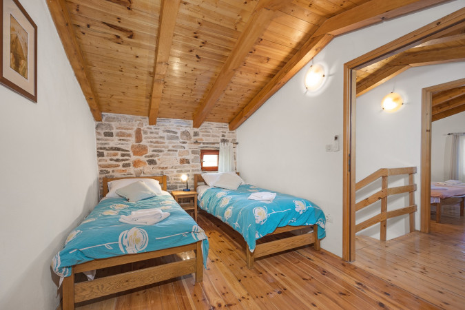 Kuća 1, Villa Laura Orihi s bazenom, Istra Orihi