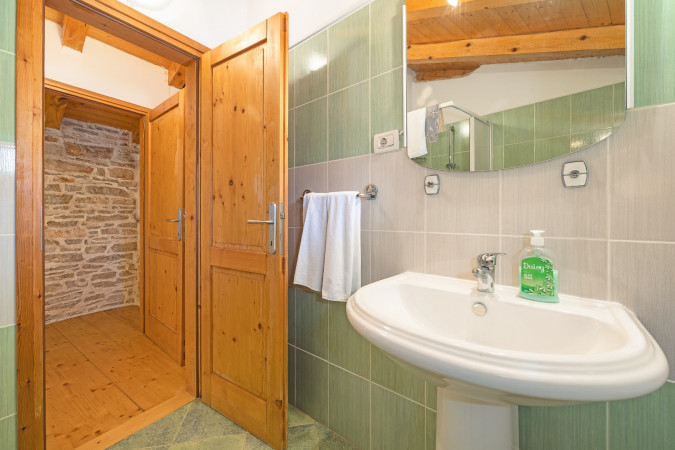 Kuća 3, Villa Laura Orihi s bazenom, Istra Orihi