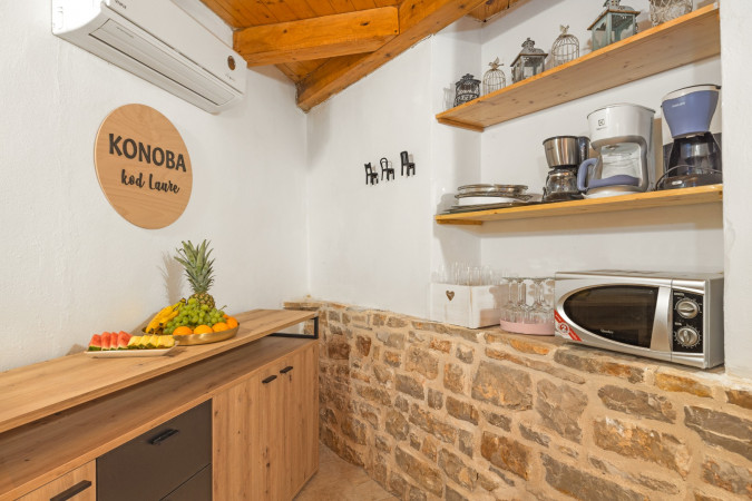 Kuća 2, Villa Laura Orihi s bazenom, Istra Orihi