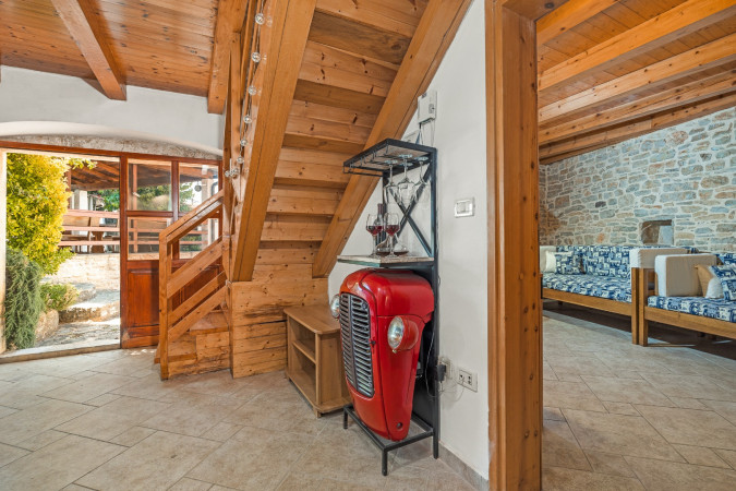 Kuća 2, Villa Laura Orihi s bazenom, Istra Orihi