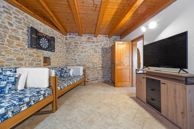 Kuća 2, Villa Laura Orihi s bazenom, Istra Orihi
