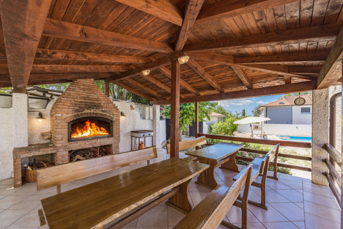 Villa Laura Orihi s bazenom, Istra Orihi